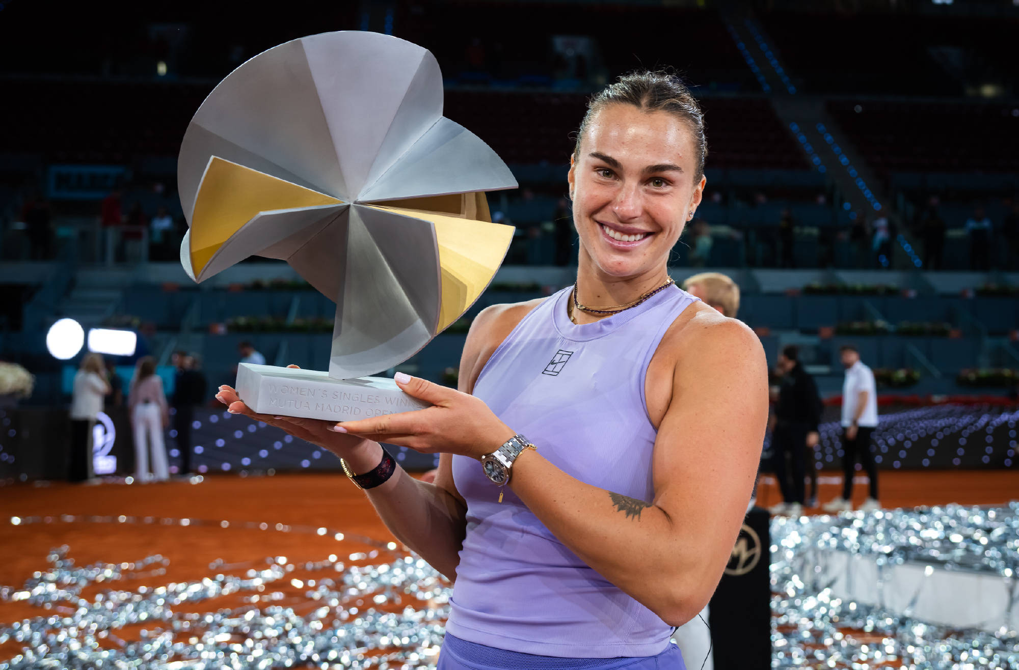 星空体育中国包含科维托娃新星大比分获胜表现突出，法国队前途光明！观众掌声雷动的词条