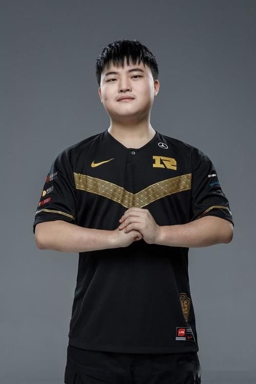 星空体育官网下载入口出色发挥引爆全场！，科维托娃意外战胜RNG气势如虹延续(rngkarsa)